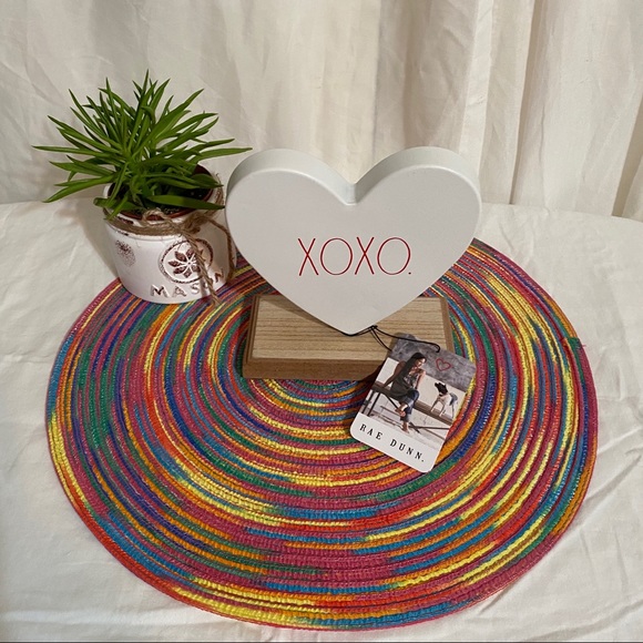 Rae Dunn Metal XOXO heart decoration - Picture 1 of 6